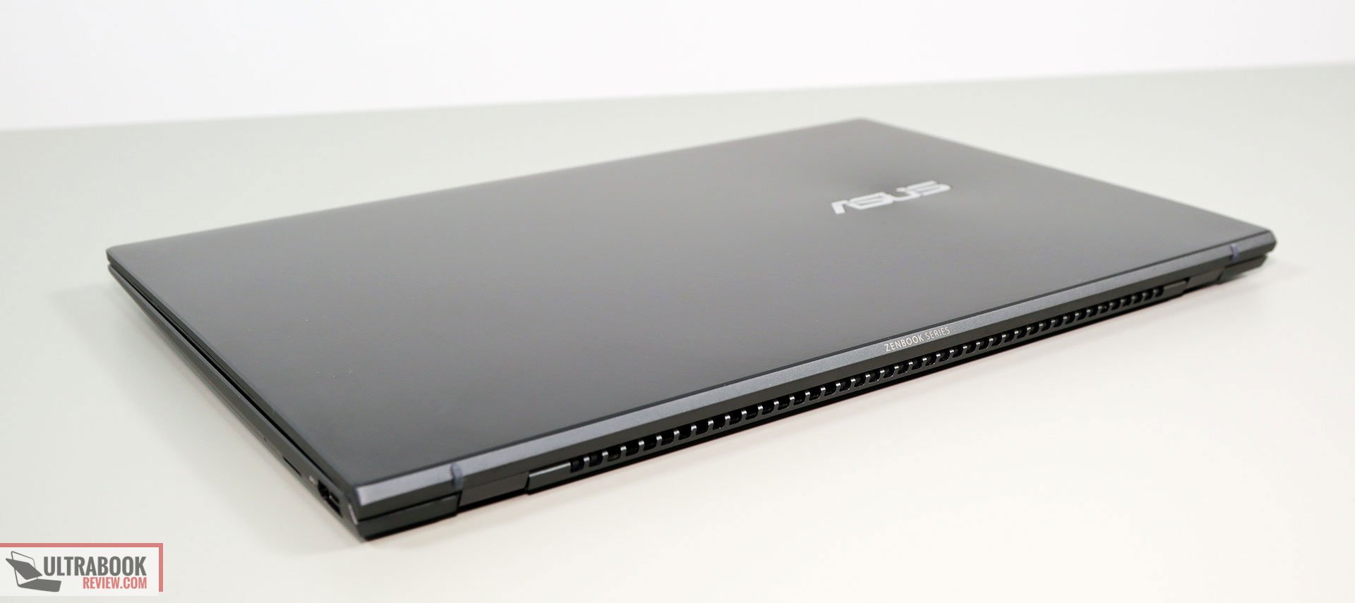 Asus ZenBook 14 UX425JA recensie