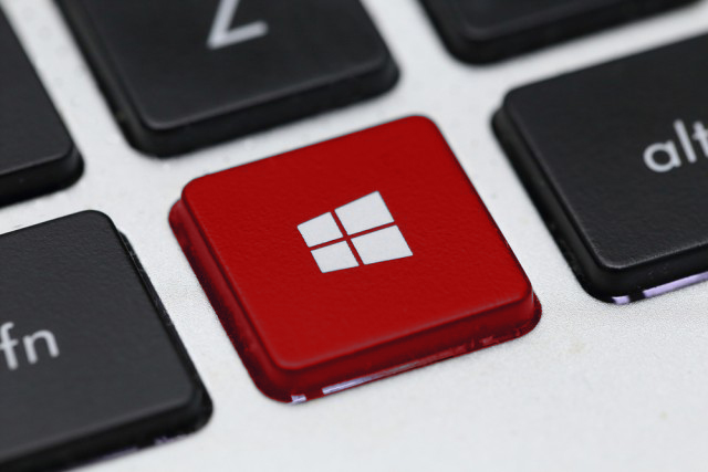 Windows-10-key-red