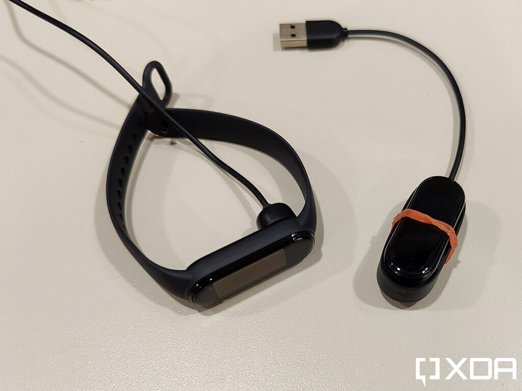 Xiaomi-Mi-Band-5-with-charger-and-Xiaomi-Mi-Band-4-with-Charger