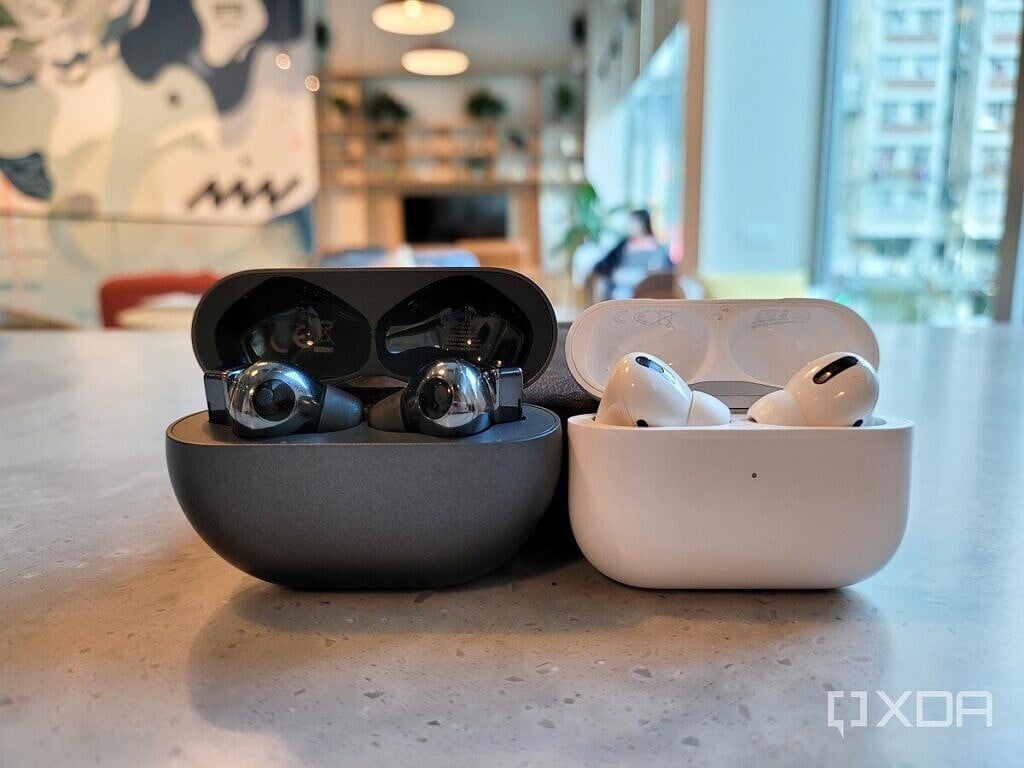 Huawei FreeBuds Pro and Apple AirPods Pro