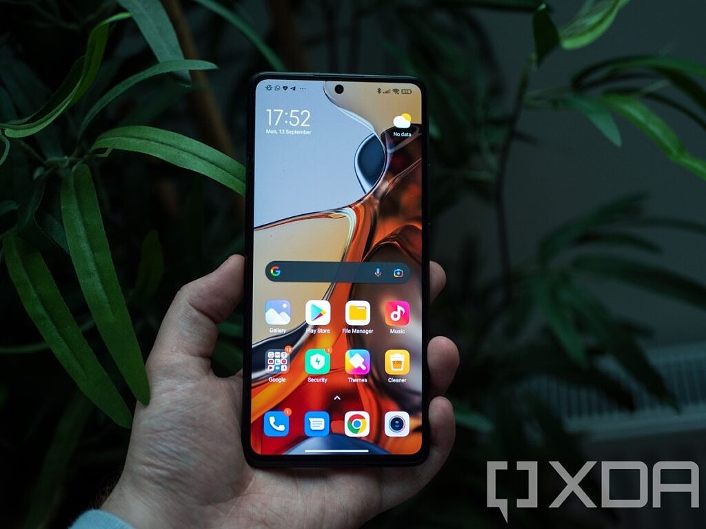 The front of the Xiaomi 11T Pro