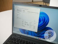 ThinkPad X13s Gen 1 task manager showcasing the CPU
