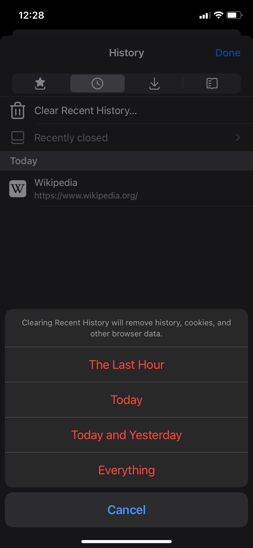 The clear history button on Firefox for iOS, with a pop-up asking the time range of history to clear.