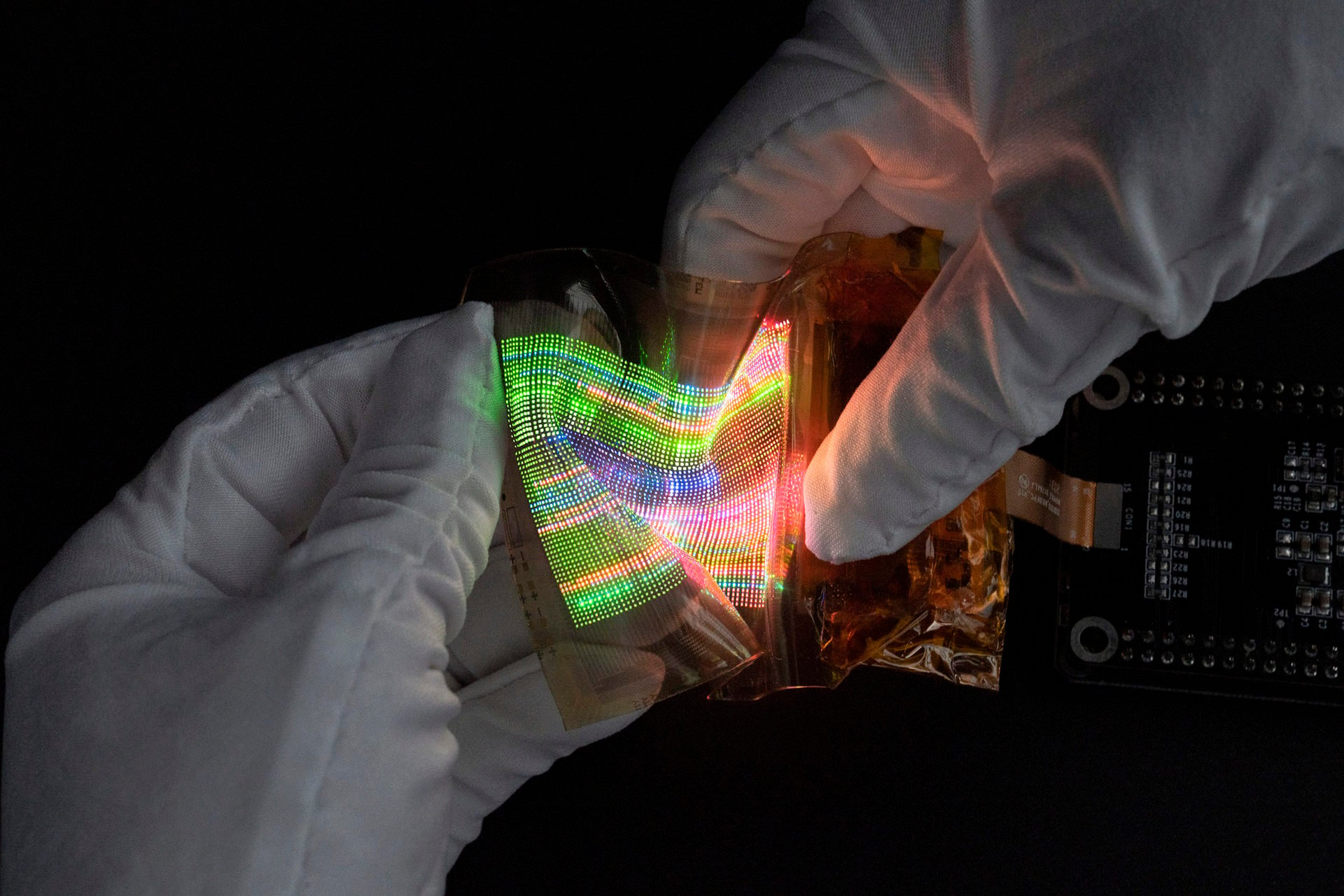 royole stretchable micro led display 2