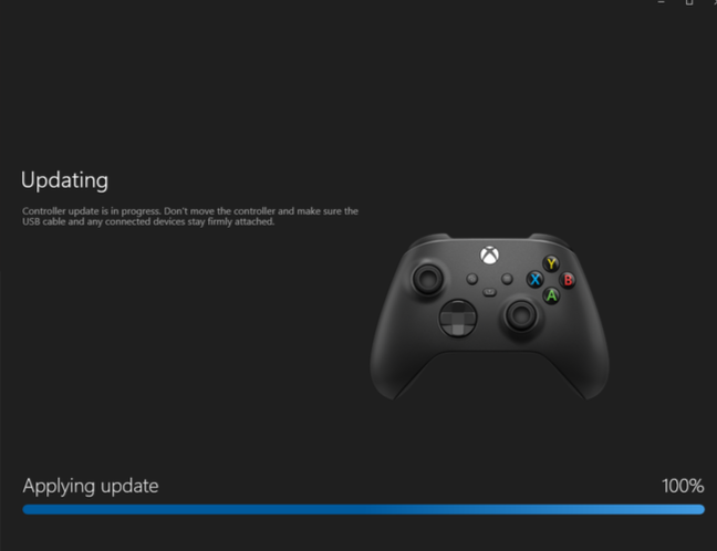 Downloading a software update for the Xbox Wireless Controller using the Xbox Accessories app on PC
