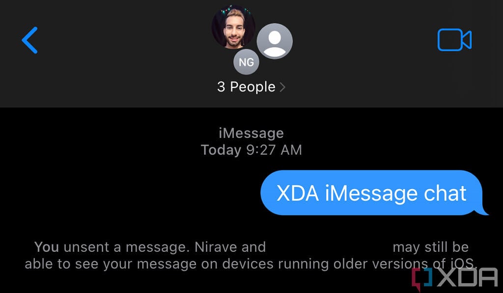Text saying XDA iMessage chat and a message saying that another message was unsent