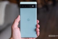 google-pixel-6a-back-in-hand