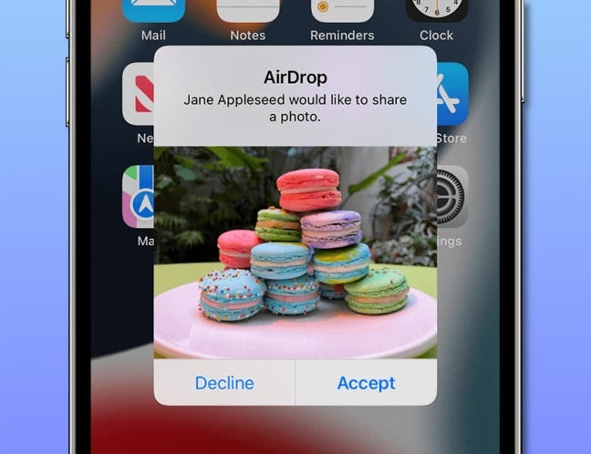 The AirDrop "Decline" or "Accept" menu that pops up.