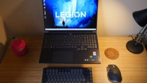 162537-laptops-review-lenovo-legion-slim-7i-gen-7-review-a-lighter-way-to-play-image2-jdz3nwvn5i