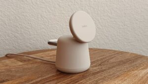 Belkin-Boostcharge-Pro-2-in-1-Review:-minimal-magsafe-made-for-standby